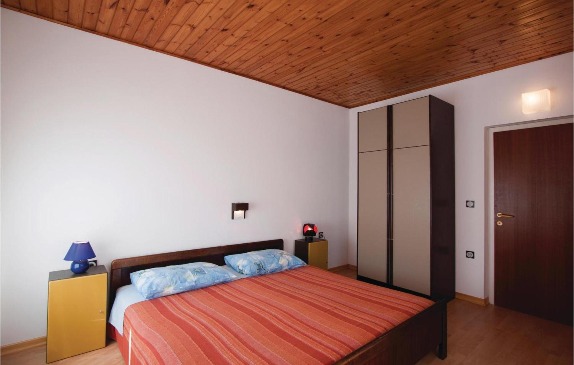 2 Bedroom Awesome Apartment In Barban Exterior foto